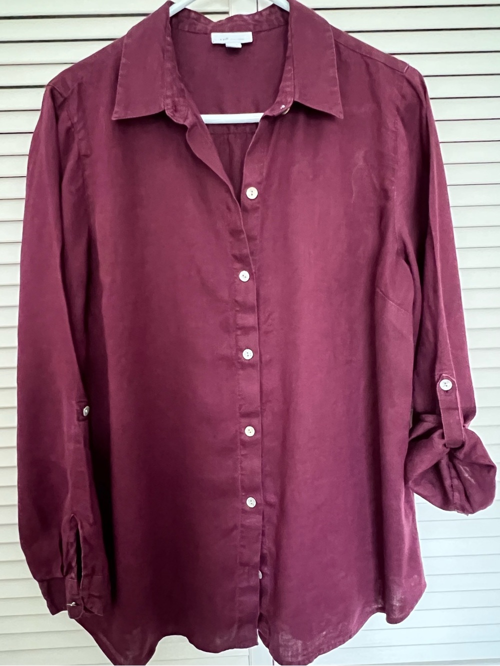 J. Jill Linen Top in Deep Plum - Picture 3 of 4